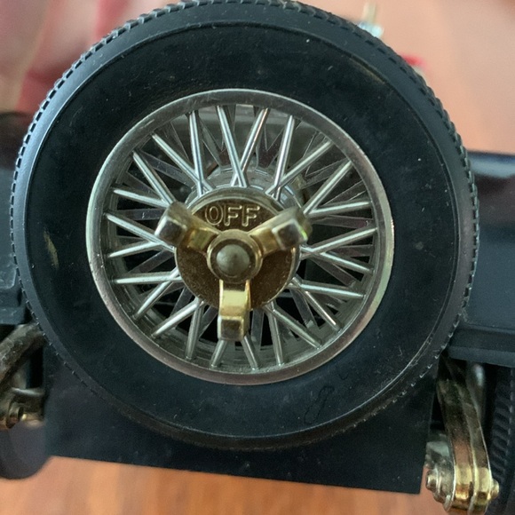 1913 Stutz Bearcat Car Vintage Transistor Radio - Picture 10 of 11